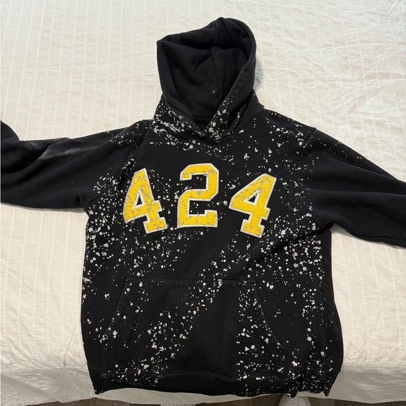 424 Black Hoodie with Yellow “424” Graphic – Paint Splatter Design